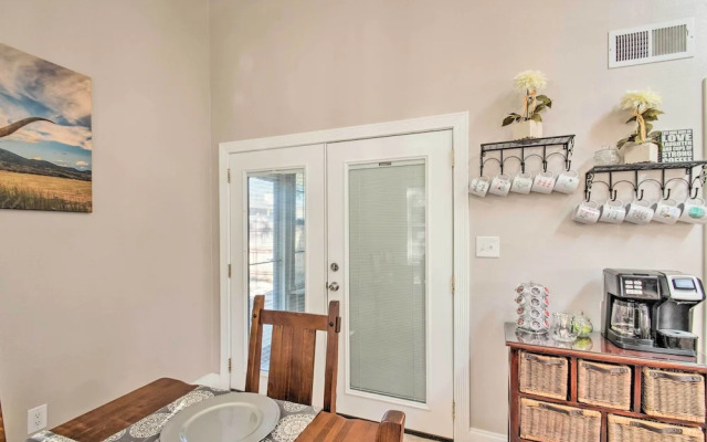 Pet-friendly A-frame Retreat Near Dtwn + Beaches!