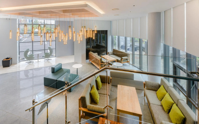 Luston Villa & Hotel