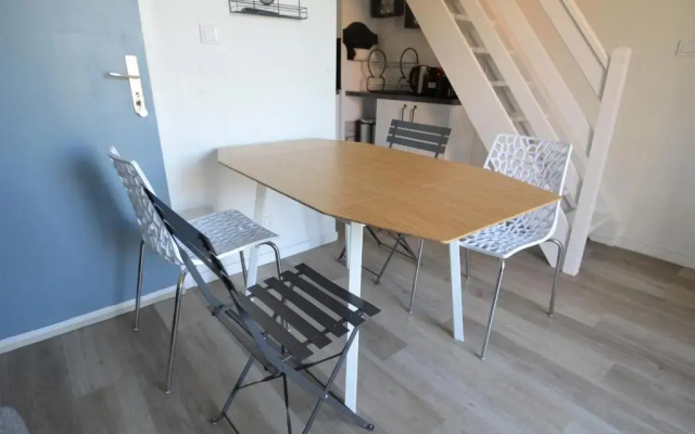 Appartement neuf - à 500m de la mer avec balcon