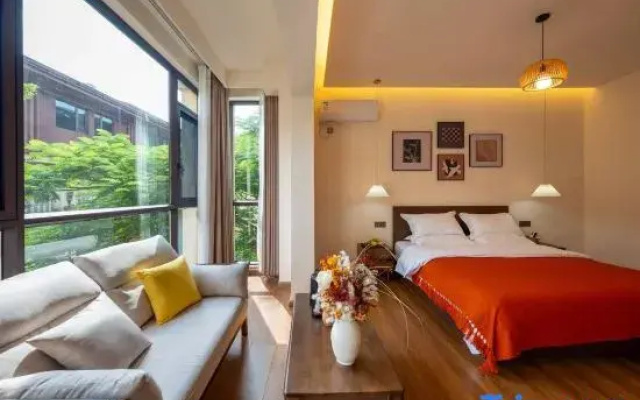 Tongxi Homestay (Dai Ethnic Ancient Town)