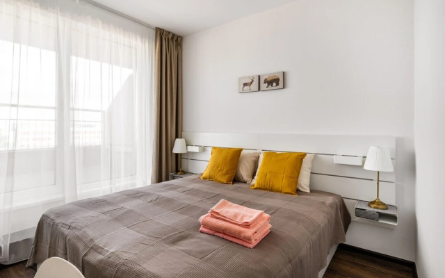 4BR Penthouse Terrace by Simply Comfort