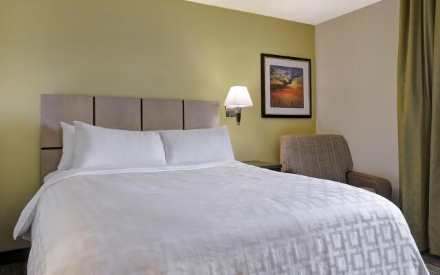 Candlewood Suites Indianapolis - South by IHG
