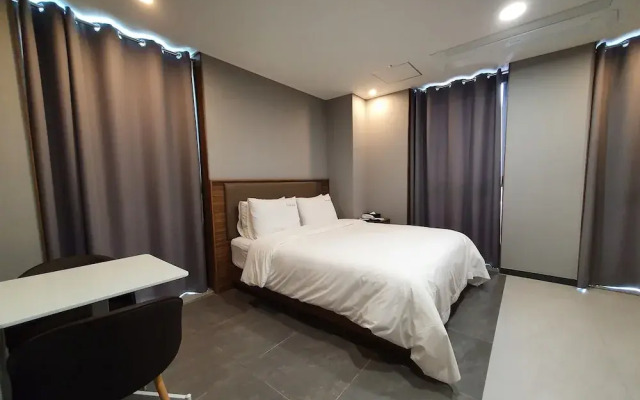 The Muse Hotel & Residence