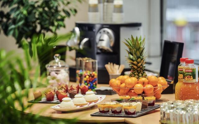 Residence Mercure Paris La Defense Grande Arche