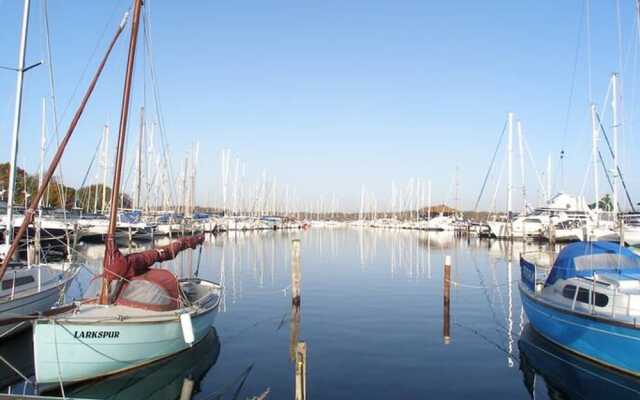 Lovely Selsey Apartment With sea Views Sleeps 4