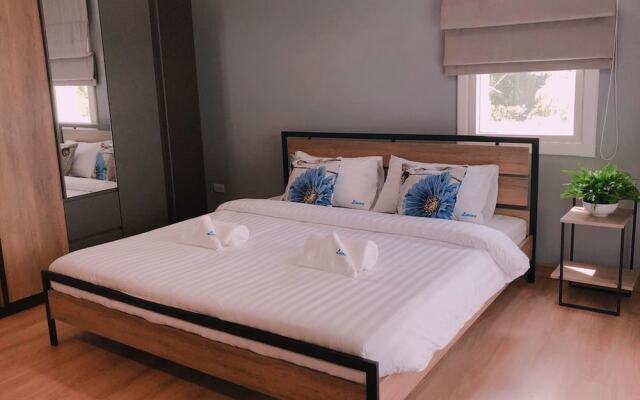 Living at Sphere Apartment