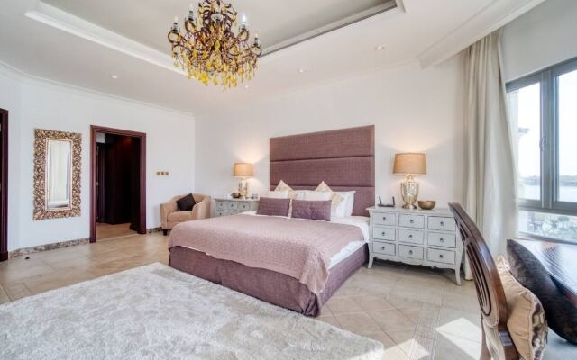 Private 5 Bedrooms Villa With Pool