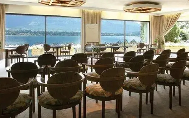 Hôtel Ombremont Jean-Pierre Jacob