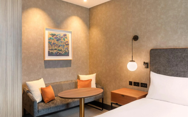 Hilton Woking