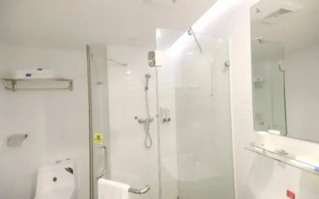 7 Days Inn Shenzhen Longgang Nalian Subway Station Branch