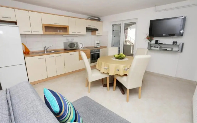Apartments Davorka - 50m to the sea