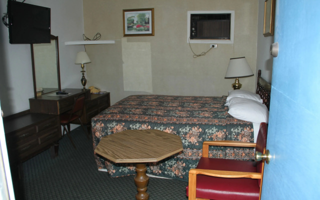 Skyliner Motel