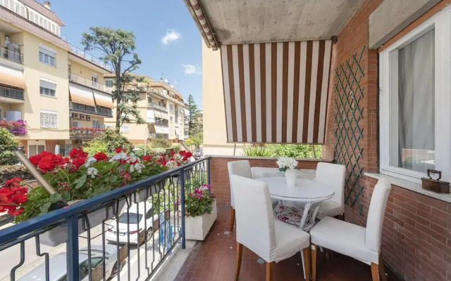 Shabby Chic Flat Monte Mario