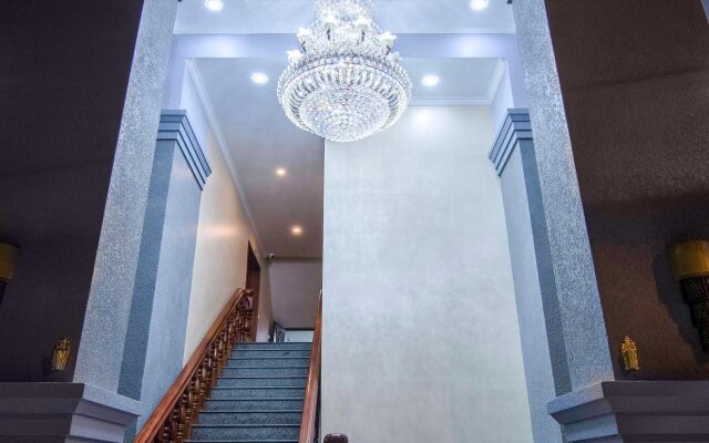 Monorom Apartment