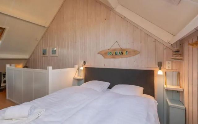 Snug Apartment Near sea