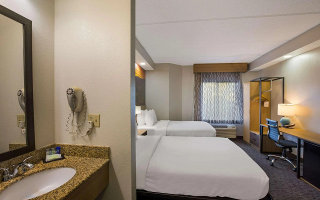 Clarion Pointe Sevierville-Pigeon Forge