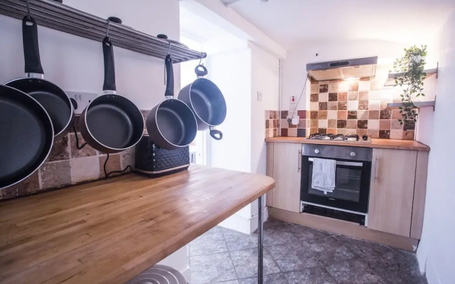 Short Stay Bristol - Pembroke Apartment