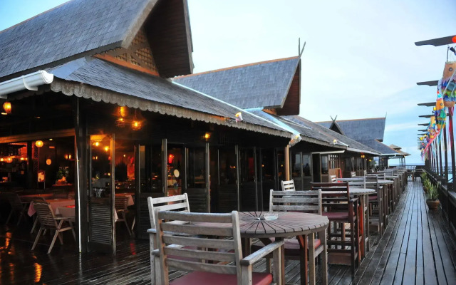 The Reef Dive Resort