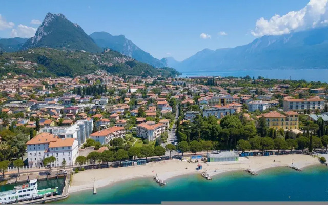 Rossella Lake View in Sal