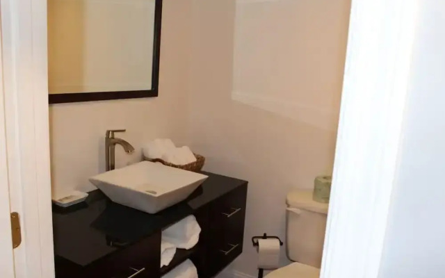 Harborline Hotel