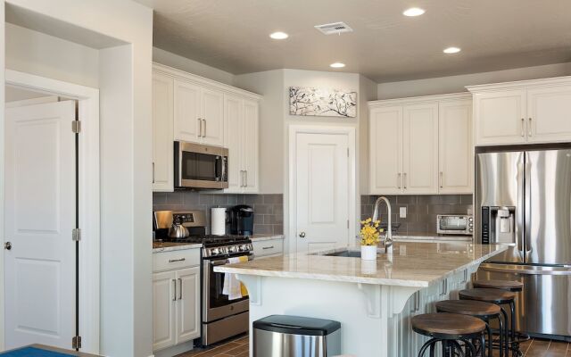 Bella Casita 4 Bedroom Apts