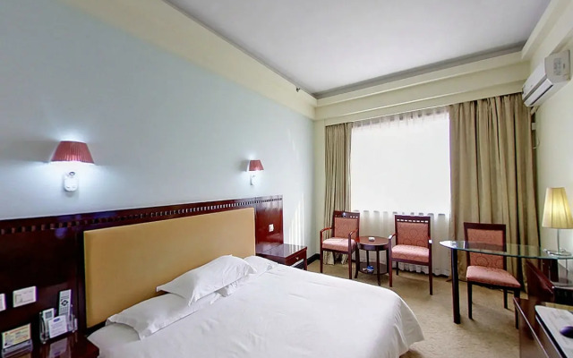 Yidong Hotel