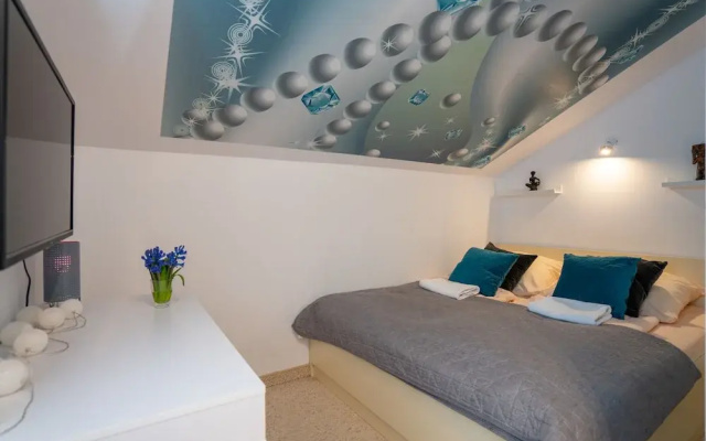 RentPlanet - Apartamenty Okrzei