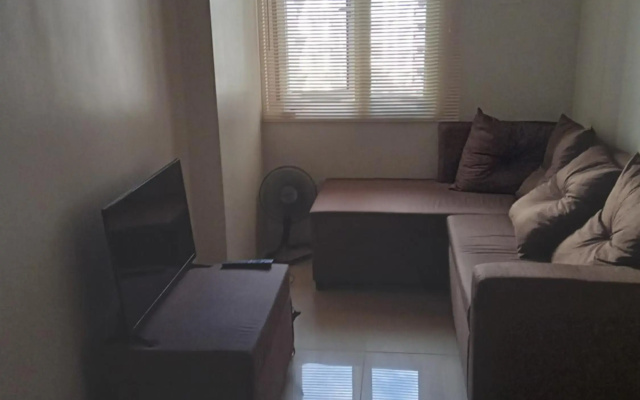 Family freindly 2 bedroom condo at Vine Residences