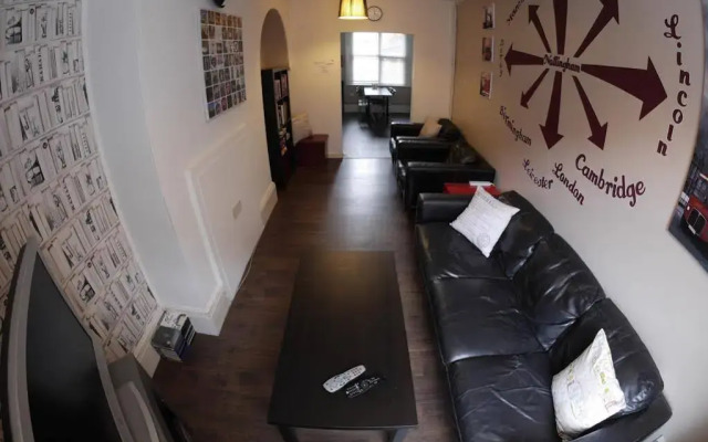 Midtown Hostel