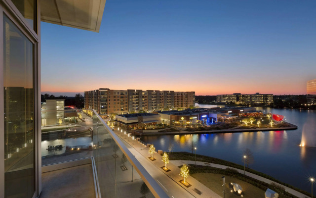 Embassy Suites by Hilton The Woodlands at Hughes Landing