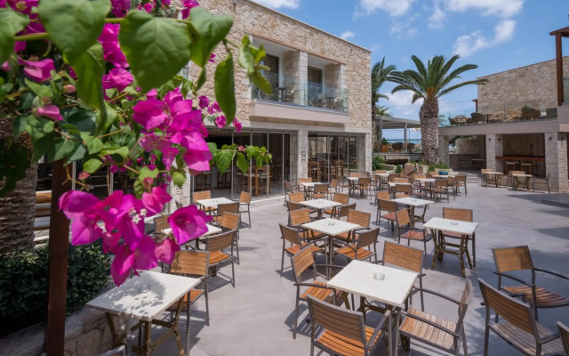 Cactus Beach Hotel