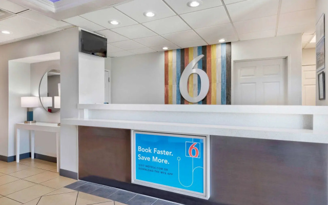 Motel 6 Norman, OK