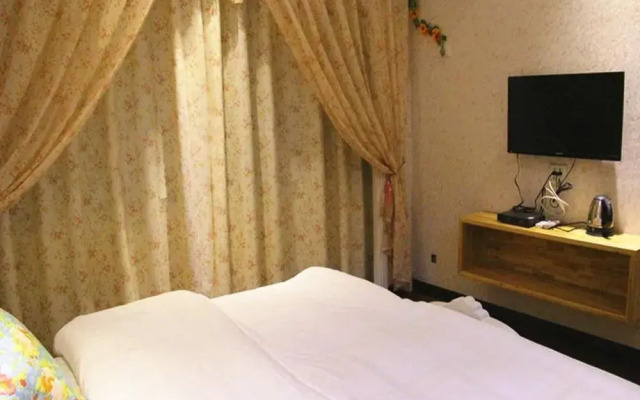 Full House Theme Hotel- Wuzhen