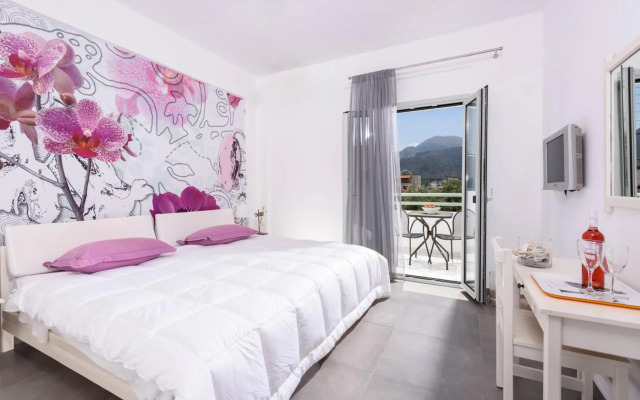 Angela Studios & Apartments