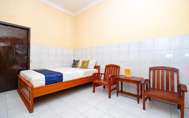 SPOT ON 2011 Hotel Mekar Sari