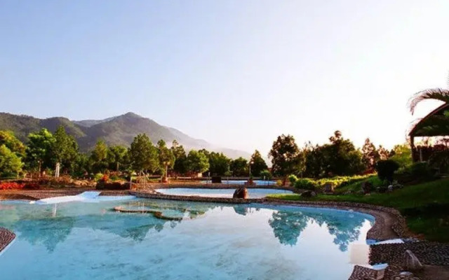 Jixiang Garden Hot Spring