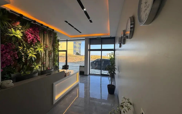 Fourpoints Airport Hotel