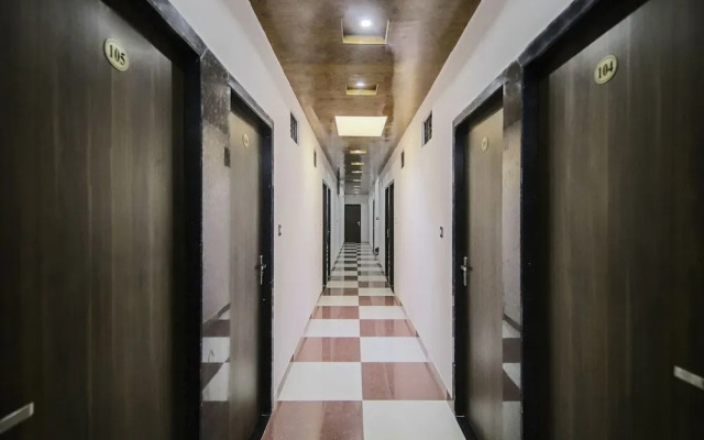 Hotel Jai Hind By OYO Rooms