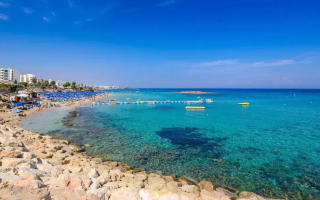 Green Bay Villa 17 in Protaras