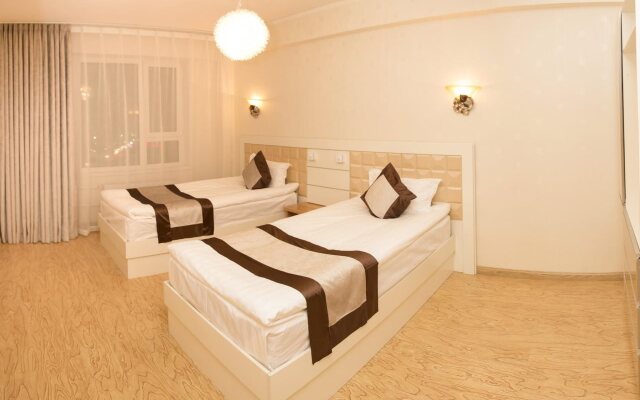 UB Suites Hotel