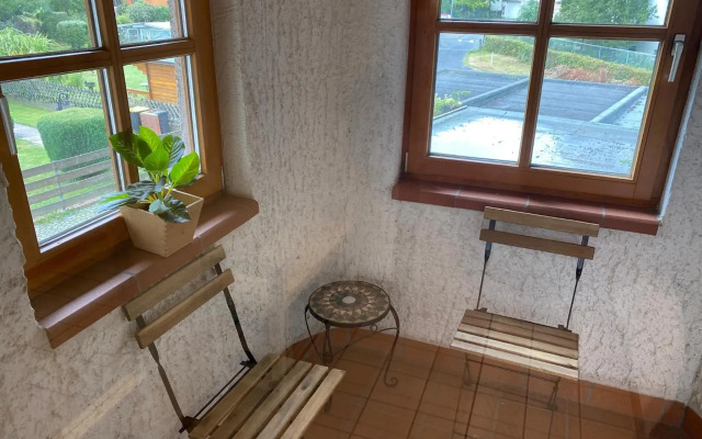 Lovely Central Located- Train, Restaurants & Spa