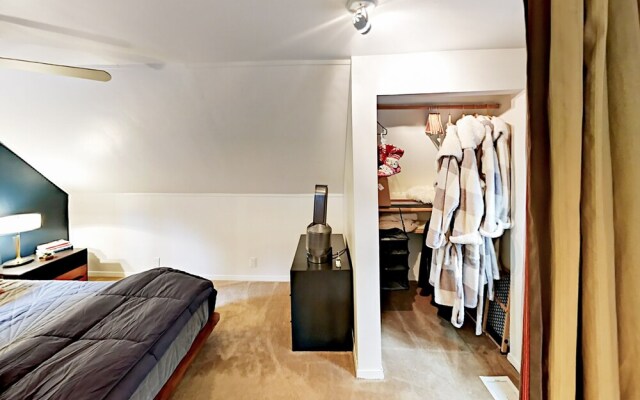 Hillcrest - 3 Br Cabin