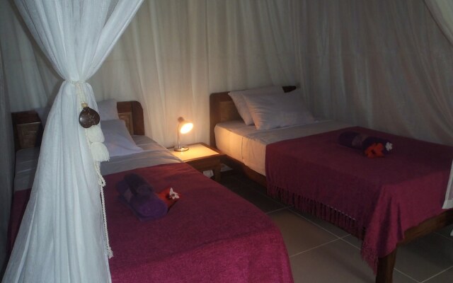 Om Shanti Cottages – Guest Rooms – Bunutan