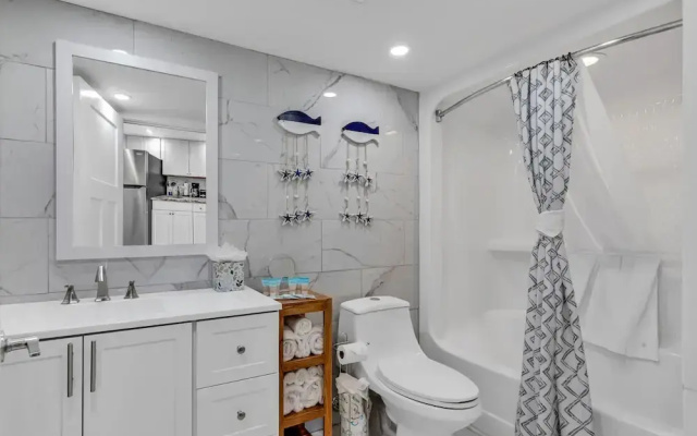 Breakers Tower 1BR Oceanfront Condo