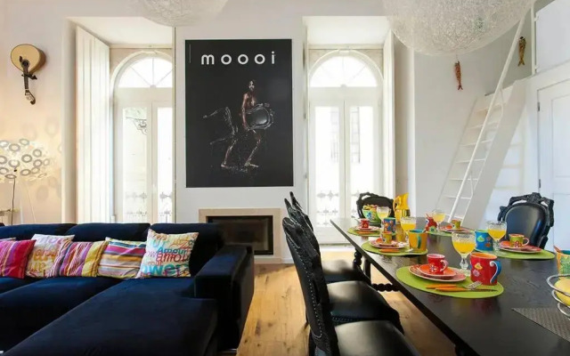 JOIVY Splendid 2BR Apt w/ parking&balcony, 10mins to Praça do Comércio