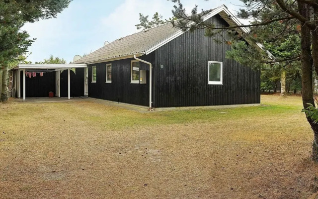 Cozy Holiday Home in Oksbøl With Private Whirlpool
