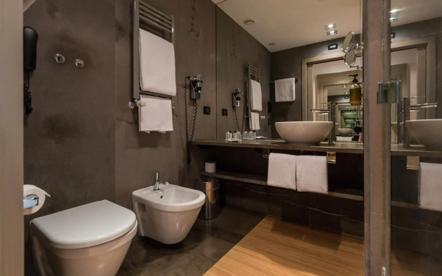Best Western Plus The Hub Hotel