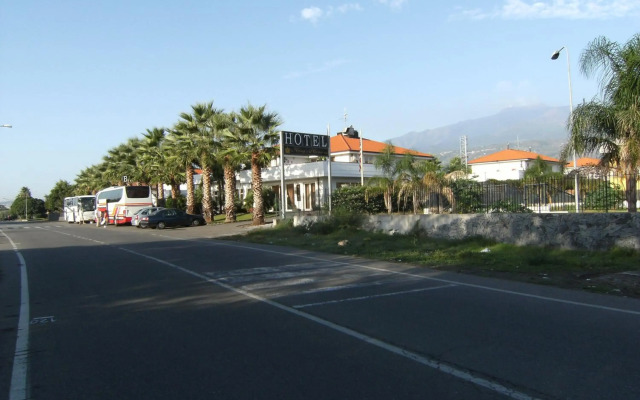 King's House Hotel Resort