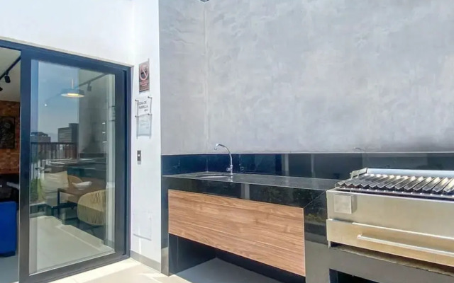 w Picturesque 2BR in the Heart of Miraflores