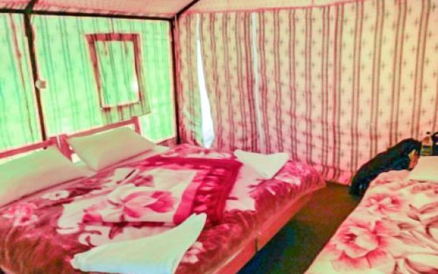 1 Br Tent In Chakzot-Hunder, Leh, By Guesthouser (483B)